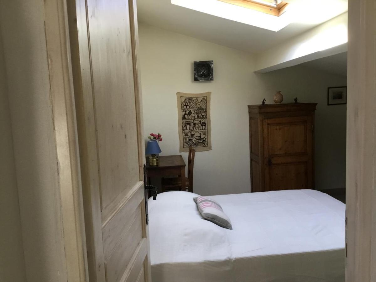 Les Lauriers Bed & Breakfast Camps-la-Source Bagian luar foto